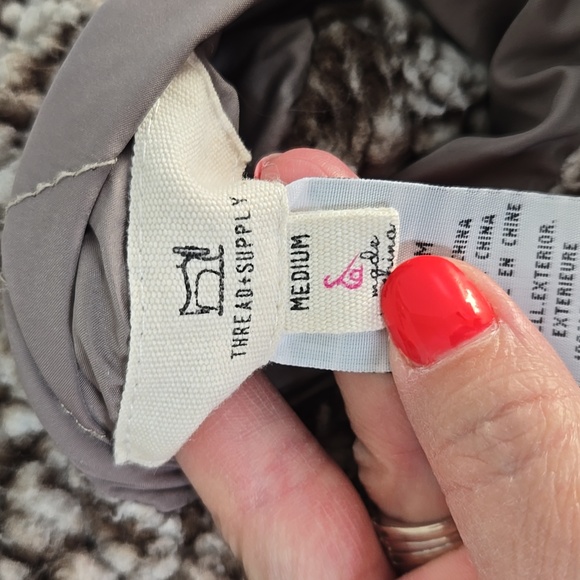 Thread & Supply | Sherpa Gray Reversible Vest Size Medium - Picture 7 of 8